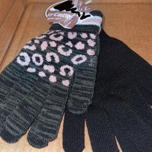 Juicy couture 2 pack Leopard Print and Black Knit Gloves new